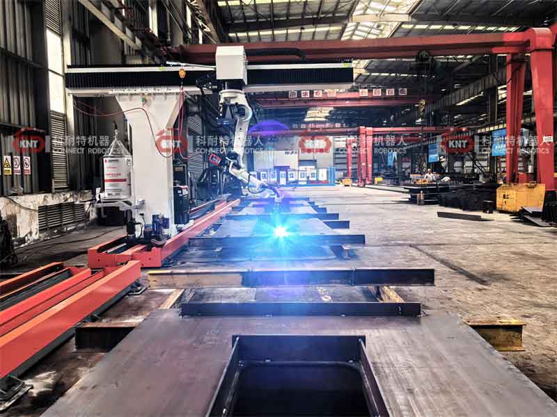 Eight-axis cantilever welding robot system welding bridge steel structure in industrial application